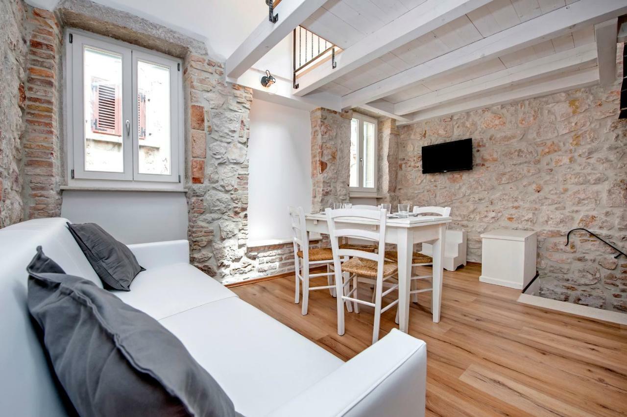 Apartments Casa Roccia Bianca Rovinj Exterior foto