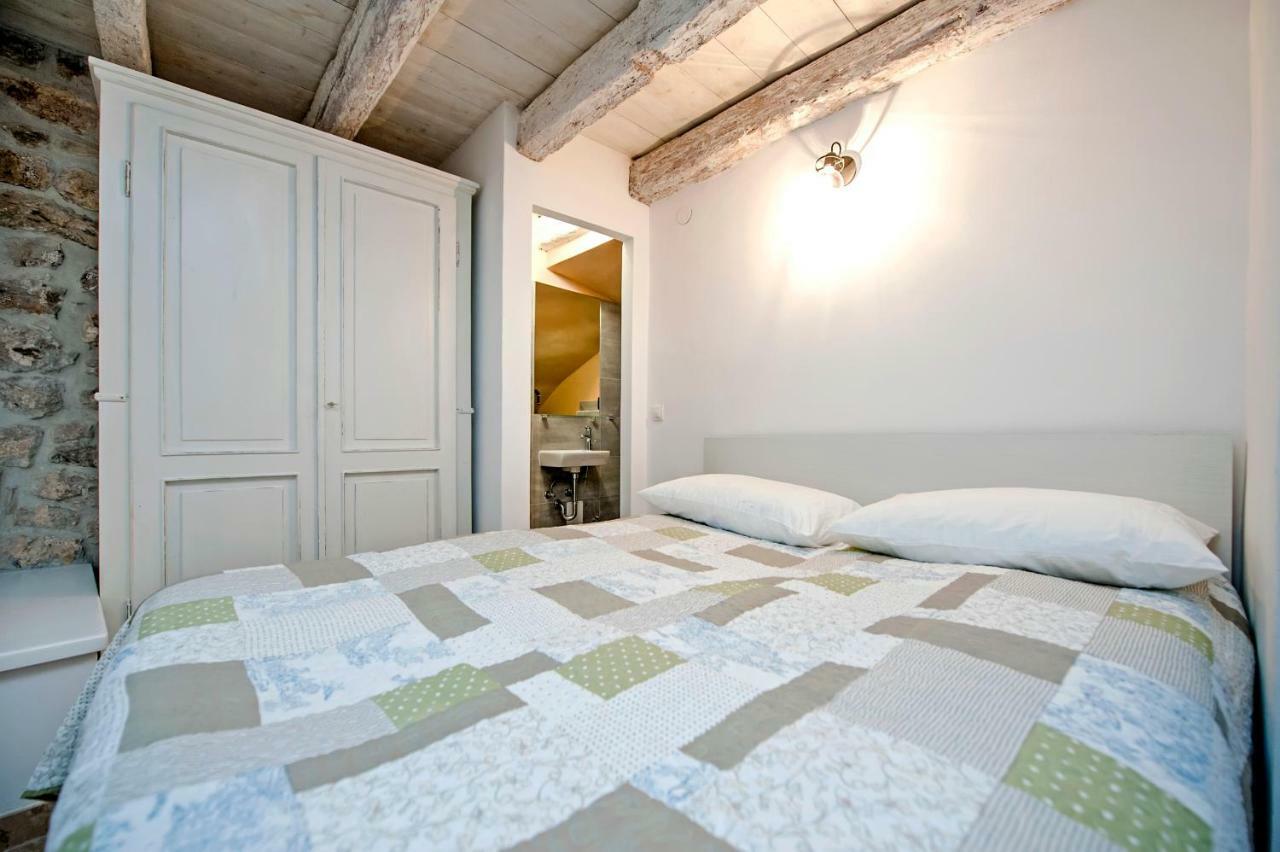 Apartments Casa Roccia Bianca Rovinj Exterior foto