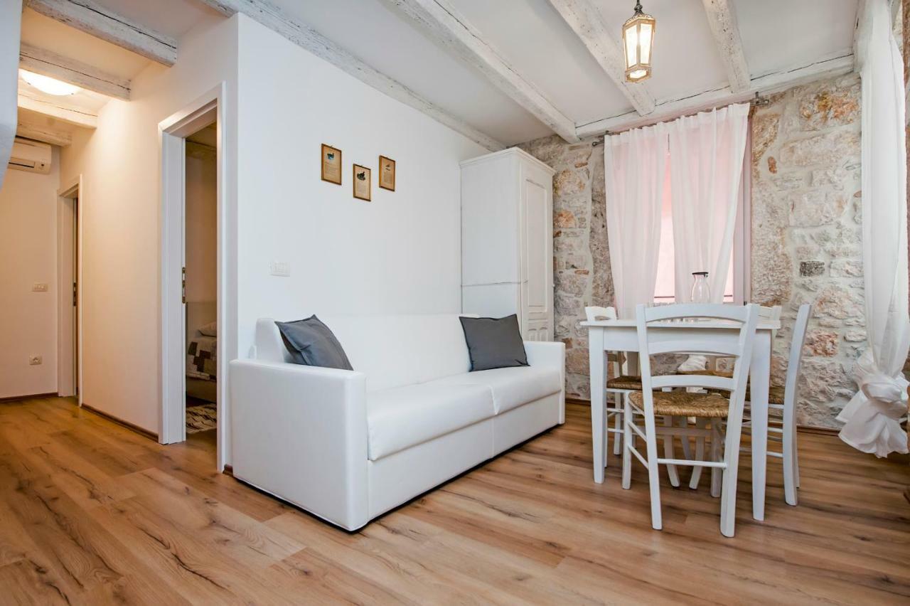 Apartments Casa Roccia Bianca Rovinj Exterior foto